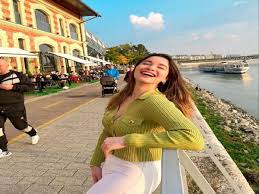 Sara Tendulkar shares a post on Instagram about her deepfake photos on X |  Entertainment News - Business Standard