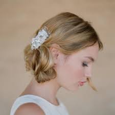 Purtroppo avendo i capelli corti non posso farlo ma onestamente sono . Acconciature Sposa Super Trendy Con Il Corto Cambiarestile It