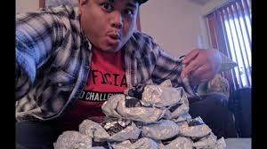 This percentage is very high considering chicken meat is a type of meat that does have enough fat content to make you fat if consumed in excess. Taco Bell Chicken Chalupa Calories