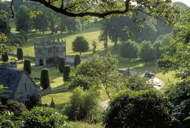 Cornish Microclimates Mean All Season Gardens Places In Cornwall Beautiful Gardens Castle Garden
