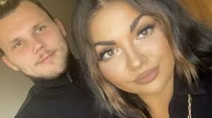 Are you joking?": Girlfriend horrified over partner's spelling of holiday  destination in Google search