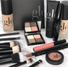 desk to datenight glo makeup kit more