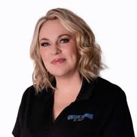 40+ "Laura Queen" profiles