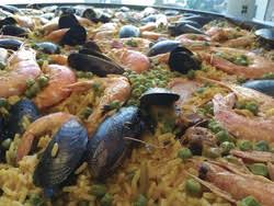 Maybe you would like to learn more about one of these? Paella A Emporter Au Detail La Poele A Paella