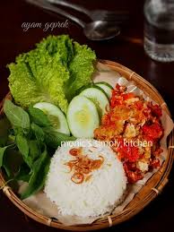 Resep Ayam Geprek Ala Monic Monic S Simply Kitchen Resep Ayam Resep Masakan Malaysia Resep Restoran