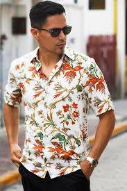 jay hernandez rocks the patterned tee with ease in this photo by derek blanks the magnum pi star looks migh jay hernandez magnum pi men fashion casual outfits
