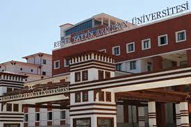 1965 yılında kasımpaşa piyale i̇lkokulu'nda okuyan erdoğan lise yıllarını da 1965 yılında fatih'te bulunan i̇stanbul i̇mam hatip. Recep Tayyip Erdogan University Eassw