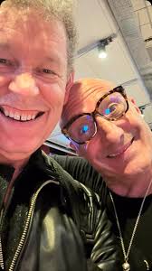 One of my favorite @joesatriani cuts, feeling optimistic and ready for the  challenges ahead rolling along with my friends @ziprusjimi