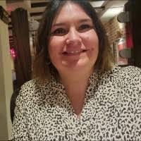 Laura Isaac's Instagram, Twitter & Facebook