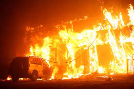 Lucía and marcelo are thirty years old. Incendio Tido Como O Pior Da Historia De Las Vegas Deixa 6 Mortos Exame