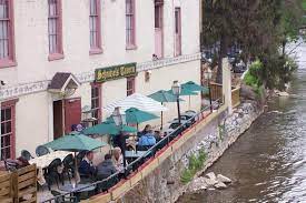 Gone But Not Forgotten Schnitzel S Tavern Bellefonte Pa Burned Down In Early 2006 Along With The Historic Bush House Hotel Bellefonte Favorite Places Bush