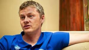 Molde avventer Larsen