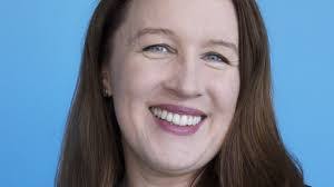 Tara Boyle's Instagram, Twitter & Facebook