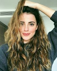Pin By Tugce On Ezgi Eyuboglu Yildirim Turkish Beauty Beauty Long Hair Styles