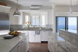 Bianco tropical is a very classic and consistent stone of black and white. 29 Extraordinary Tropical Style Kitchen Designs Photo Gallery White Granite Countertops River White Granite Countertops Kitchen Inspiration Design