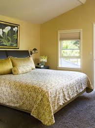 Decorating Ideas For Yellow Bedrooms Yellow Bedroom Bedroom Carpet Carpet Colors