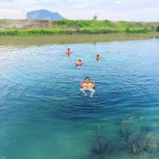Both lakes exist near by each other. Blue Lagoon Tarikan Terbaru Di Kedah Dah Pergi Belum
