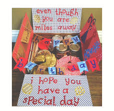Birthday Care Package Ideas For College Students Pin By Sophie Goodwin On Gifts In 2020 Birthday Care Packages Diy Gifts Care Package