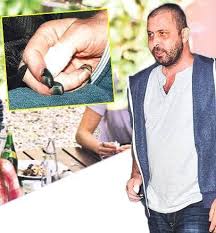 Parmaklar kesildi nejat i̇şler'in iki ay önce beş saatlik bir operasyonla kesilen parmakları, ilk kez objektife yansıdı. Nejat Isler Den Kotu Haber Magazinci Com