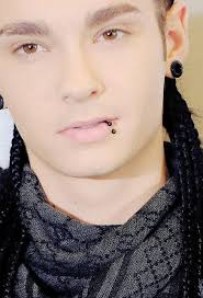 this is a nice image i like how someone recolored it tom kaulitz toms shoes outfits tokio hotel