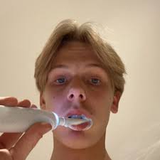 Stream Edvin Karlsson music