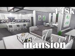 Check out this bloxburg house build of this luxury modern mansion on roblox that features a. Roblox Welcome To Bloxburg Modern Mansion 148k Youtube Modern Family House Modern Mansion Luxury House Plans