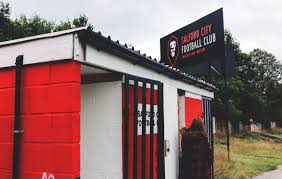 The season covers the period from 1 july 2019 to 30 june 2020. Der Ballreiter Ein Amateurklub Auf Dem Weg Nach Oben Der Salford City Fc Und Die Klasse Von 92