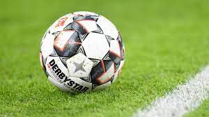 Aug 13, 2021 · unser angebot ist der schnellste und umfassendste fussball liveticker zum fußball heute live im netz. 1 Bundesliga 21 22 Ubertragung Live Im Stream Free Tv Sender Online Schauen Dazn Sky Sat 1 Ard Oder Zdf Beim Fussball Heute Am 15 8 21