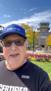 Let me share with you an exhilarating piece of history! 🇺🇸 Two of our  renowned presidents, Bush and Ford, once soared through the skies from none  other than Glenview. 🛫 But that's just the beginning ...