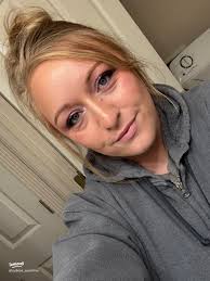 Hourglass Ambient Foundation Review: Flawless, Long-Lasting Complexion