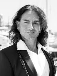 Claudio Solano's Instagram, Twitter & Facebook