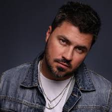 Smile bro!” “Nah man, it's for my Spotify banner, It's gotta be like super  country ya feel me?” 😂