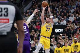Let's Overreact to Luka Doncic's First Three Games With the Los Angeles  Lakers | Deadspin.com