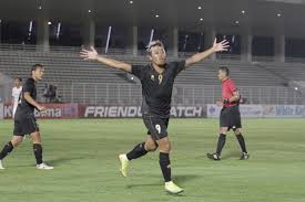 Timnas indonesia menaklukkan bali united di laga uji coba. Hasil Timnas U23 Indonesia Vs Bali United Aksi Osvaldo Haay Pastikan Kemenangan Garuda Muda Halaman All Kompas Com