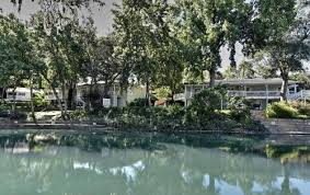 When schlitterbahn waterpark new braunfels is open the riverbend cabins are directly connected to the blastenhoff section of schlitterbahn. Comal River Cottages 415 In New Braunfels Tx Reviews Prices Planet Of Hotels