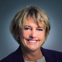 Kim Resler's Instagram, Twitter & Facebook