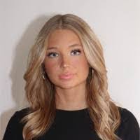 Sabrina Arnett's Instagram, Twitter & Facebook