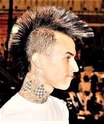 Compelled to constantly stay busy, barker has taken on many music projects, often simultaneously, and even. Rock Drummer Travis Barker Travis Barker Blink 182 Celebrities