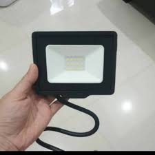 Selain lampu kami juga merupakan distributor dari solar panel, kami memberikan konsultasi gratis untuk memberikan spesifikasi lampu dengan tenaga. Jual Lampu Sorot Led Philips Terbaru Lazada Co Id