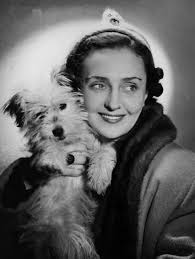 1,440 Black And White Portrait Photographs Of Women Image: PICRYL