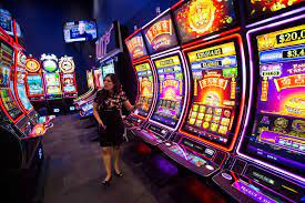 Slot machines looking for attention with advanced technology | Las Vegas  Review-Journal