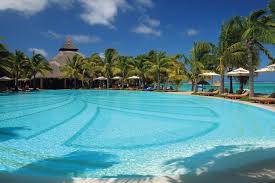 Paradis Beachcomber Villas With Images Mauritius Hotels Luxury Hotel Luxury Family Holidays