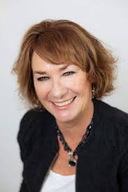 Lorraine's Lowdown: Great Dane gets dream gig