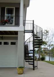 Exterior rubber stair treads have been specifically designed and tested for stair tread use in all climates and outdoor use. Exterior Stairs Southern Staircase Artistic Stairs