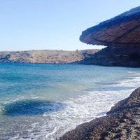 Η εορτή των αγίων πάντων καθιερώθηκε οριστικά κατά τον 6ο αιώνα, όπως αναφέρεται σε ομιλία του διακόνου κωνσταντίνου το 535. Paralia Agiwn Pantwn
