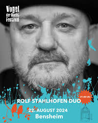 Wir starten den heutigen Vogel-Donnerstag um 16:15 Uhr mit dem  Kinderprogramm von Mr. Kunterbunt 🎨. Anschließend geht es um 17:15 Uhr  weiter mit Willy DeVille 🎶. Ab 18:00 Uhr erwartet Euch Dirk