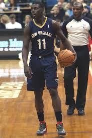 The brain surgery, however, would need to wait until after lauren gave birth, pushing the procedure and her recovery well into the nba regular season. Jrue Holiday Wikipedia