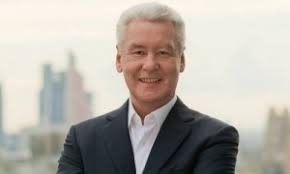 Мэр москвы сергей собянин заявил, что столицу будет постоянно лихорадить, пока в городе не обеспечат действительно массовую вакцинацию от коронавируса. Sobyanin Sozdat Mem Meme Arsenal Com