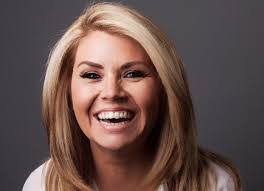 Leeann Campbell's Instagram, Twitter & Facebook