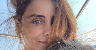 Nur fettahoğlu'nun başrolüde olduğu blutv'nin yeni dizisi #bozkir, yakında sadece blutv'de! A Surprise Gift For Nur Fettahoglu From Her Mother In Forbidden Love